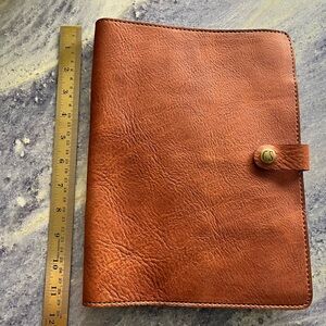 New Chic Sparrow B5 Composition Travelers Notebook Folio Creme Brûlée Leather